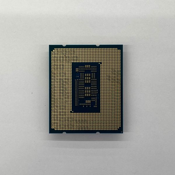 〔中古〕インテル® Core™ i7-12700K プロセッサー BOX（ Intel 〔中古〕インテル® Core™ i7-12700K プロセッサー BOX(中古保証1