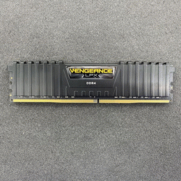 ノーブランド 〔中古〕デスクトップPC用 DDR4 2666 16GB 2枚組 XMP