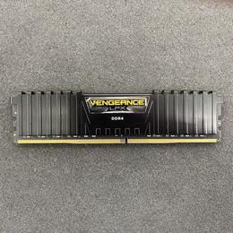 Corsair 〔中古〕CMK32GX4M2E3200C16 32GB 16GB×2枚組（中古1ヶ月保証