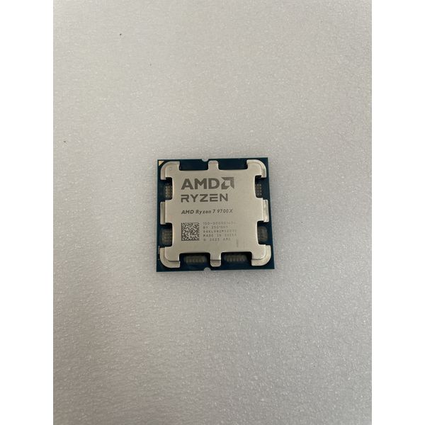 AMD 〔中古〕Ryzen7 9700X BOX（中古保証1ヶ月間） | パソコン工房