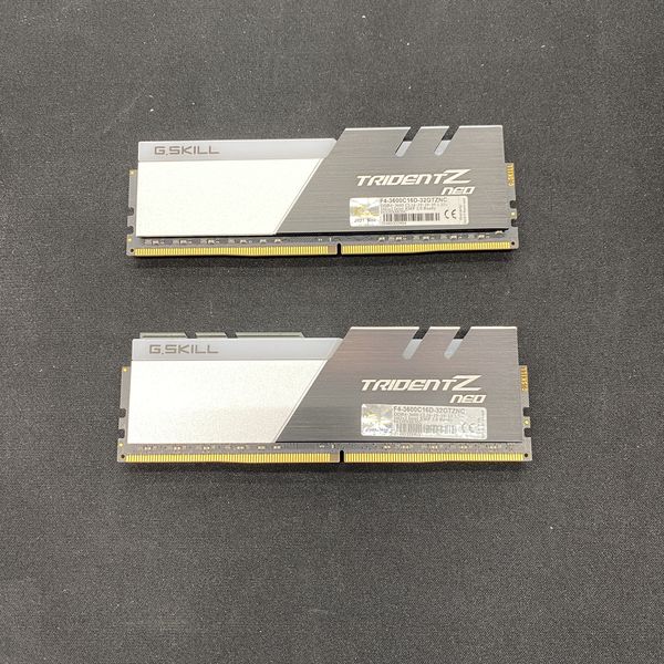 ノーブランド 〔中古〕デスクトップPC用 DDR4 3600 16GB 2枚組 XMP