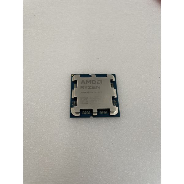 AMD Ryzen 7 9700X 正規品　中古 中古】AMD Ryzen 7 9700X (3.8GHz/TC:5.5GHz) BOX AM5/8C/16T/L3 32MB
