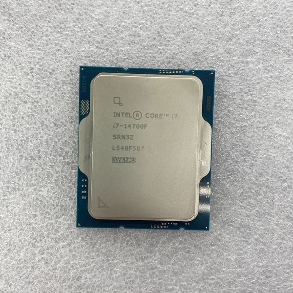 Intel 〔中古〕インテル® Core™ i7 プロセッサー 14700F Bulk（中古