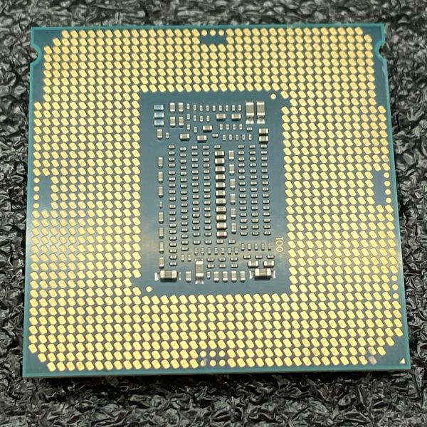 Intel 〔中古〕インテル® Core™ i7 プロセッサー 8700K Bulk(中古保証 Intel 〔中古〕インテル® Core™ i7 プロセッサー 8700K Bulk(中古保証