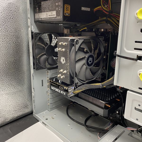 ノーブランド 〔中古〕OS無シPC(汚レ大) インテル® Core™ i7-10700F