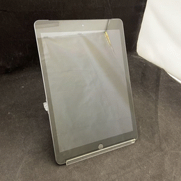 APPLE 〔中古〕iPad 8th Gen Wi-Fi 32GB Silver(MYLA2J/A)（中古保証3