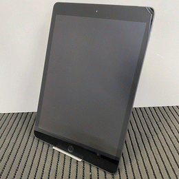 APPLE 〔中古〕iPad(第8世代) 32GB MYLA2J/A Silver Wi-Fiモデル（中古