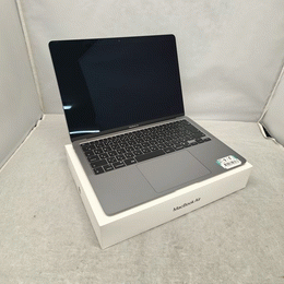 APPLE 〔中古〕MacBook Air 13.6-inch Mid-2022 MLXW3J／A スペース